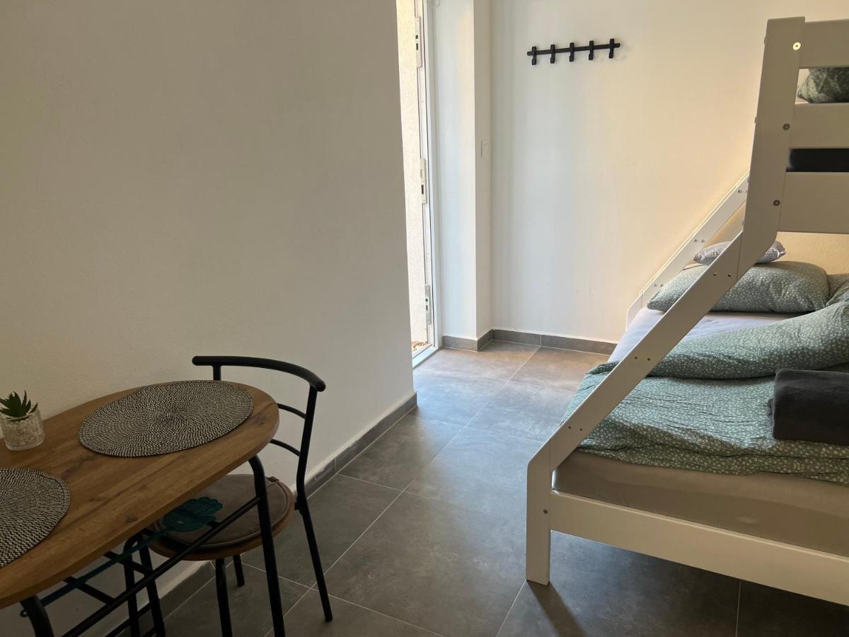 Hobiti Apartman - Bilbo Černá v Pošumaví Buitenkant foto